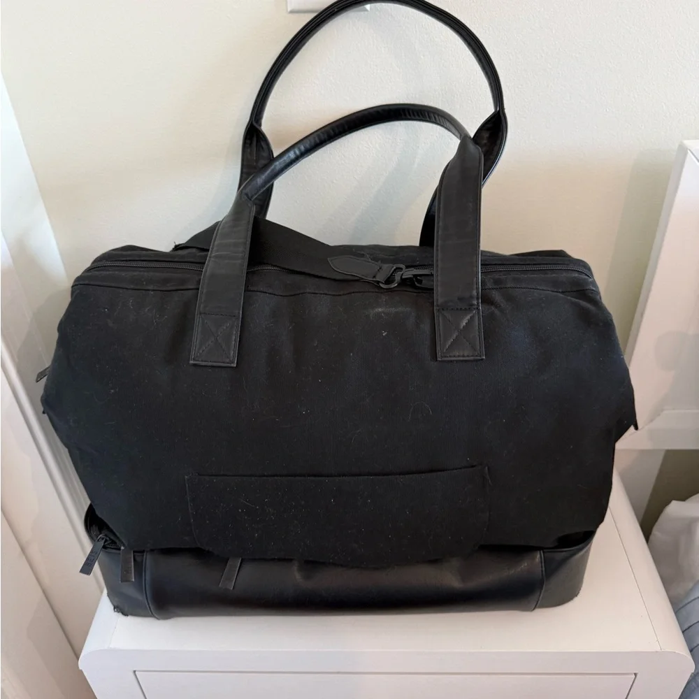 Beis Weekender Bag - Picture 4 of 4